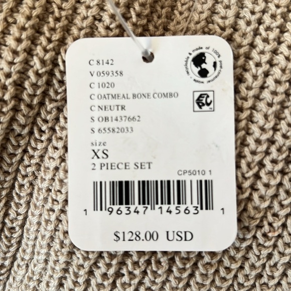 FREE PEOPLE Free-est Freya Short Sleeve
Sweater & Pants Set - Picture 13 of 17